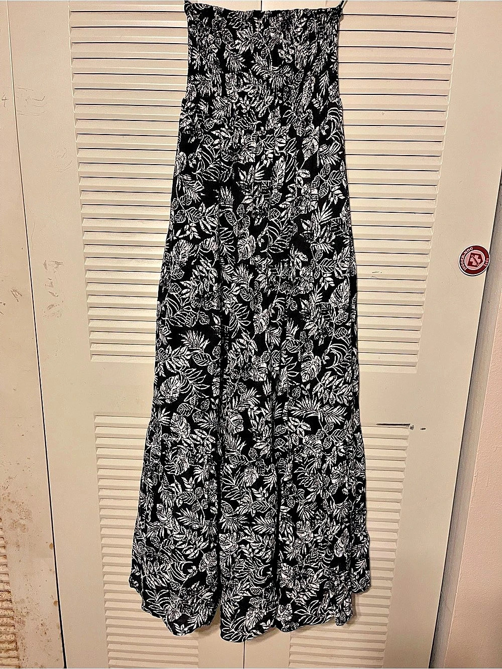 Passport Strapless Floral Maxi Dress in Black & White Size Medium